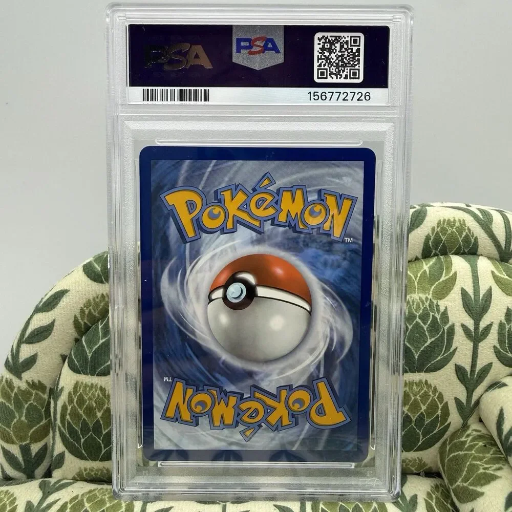 PSA 9 Mint Sylveon VMAX Full Art #212 – Evolving Skies Pokémon TCG